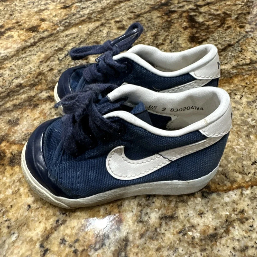 Vintage 1983 Nike Toddler Shoes 830204 TH4 Navy Canvas White Swoosh Kids